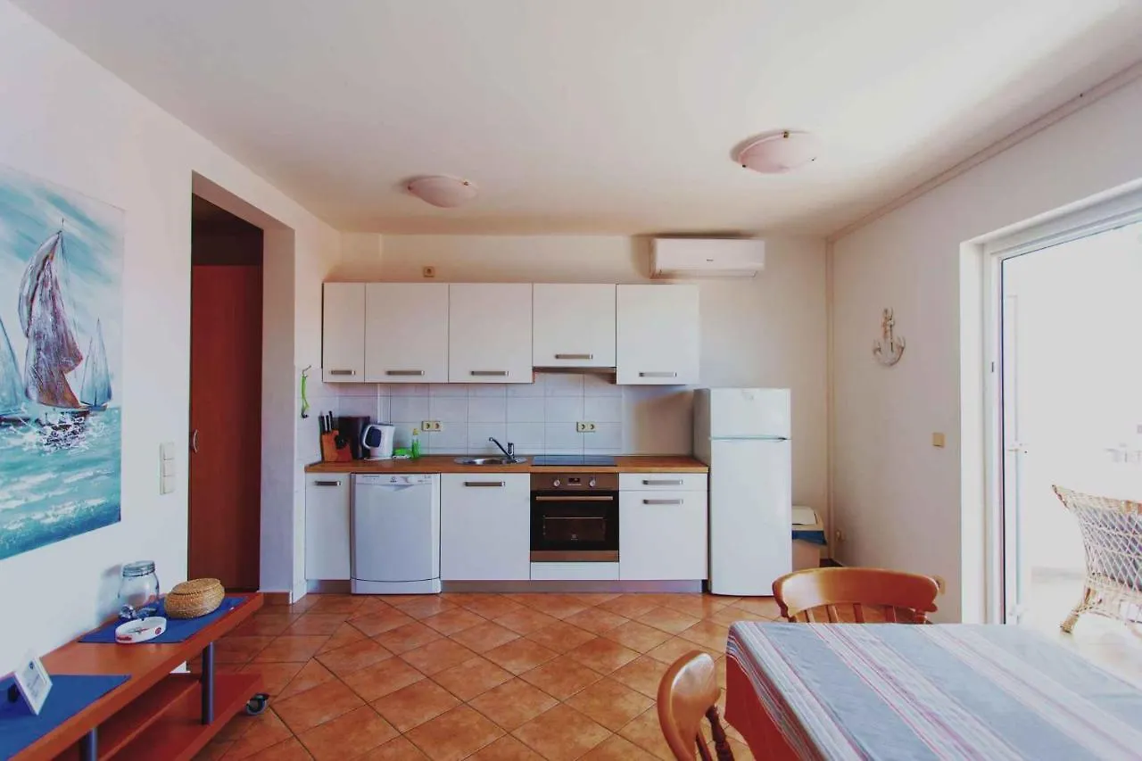 Apartment Okrug Gornji 3 Trogir
